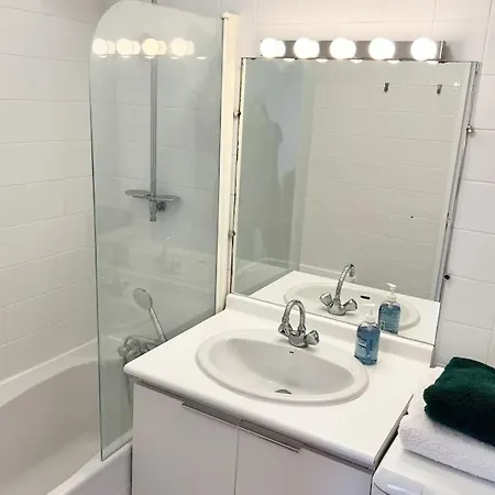 Sunny Flat, Parking & Rer C And H Apartament Franconville (Val-d'Oise)